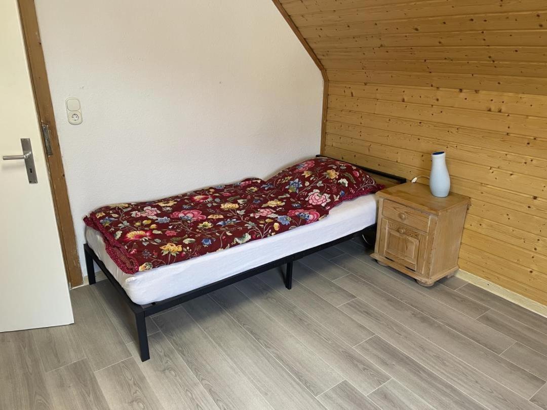 Schicke Ferien- Und Monteurswohnung 53 Qm Philippsburg Bilik gambar